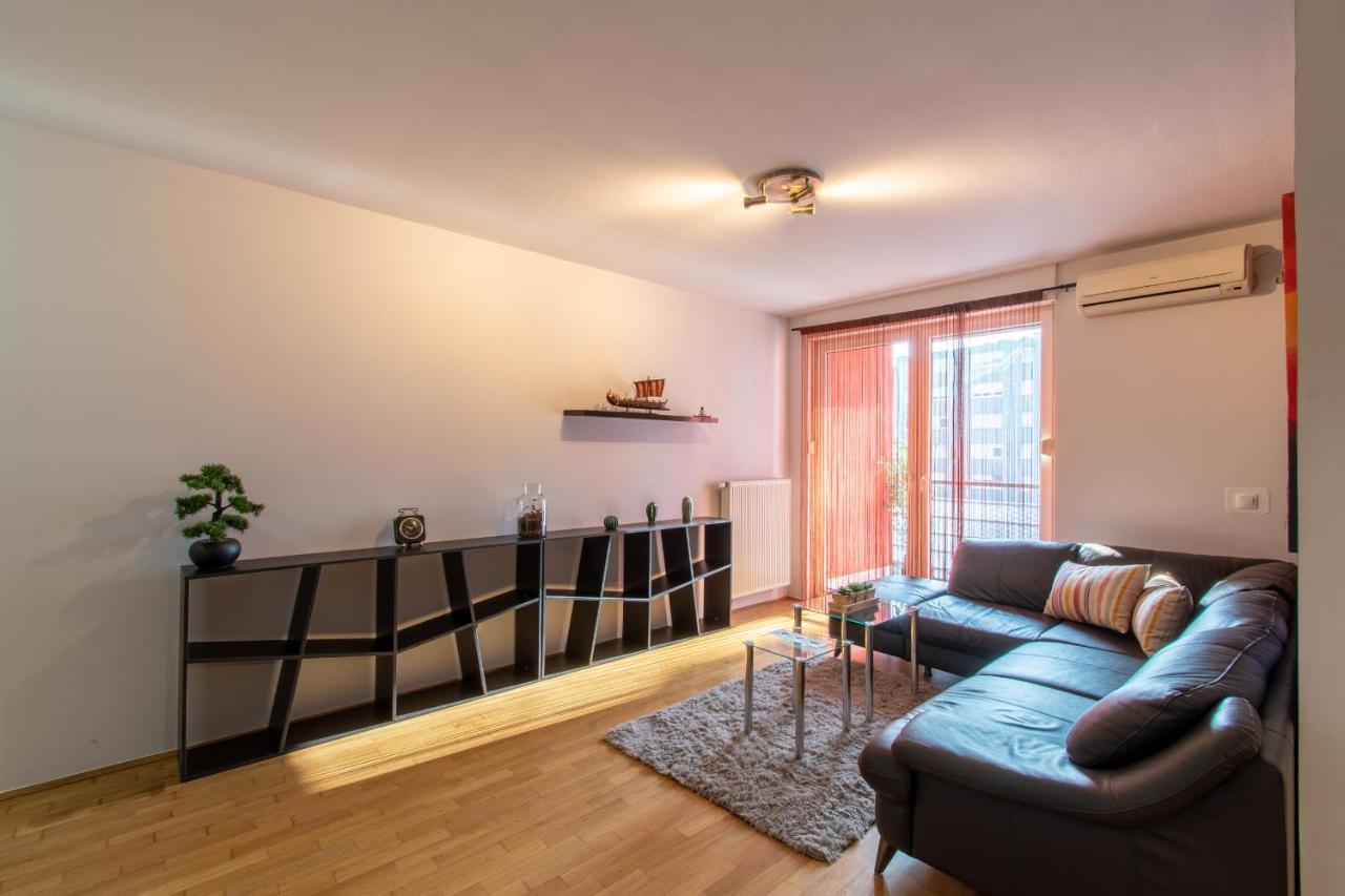Apartament Flexible Selfcheckins 31 - Zagreb - Garage - Loggia - New Zewnętrze zdjęcie